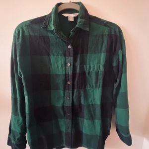 Old navy petite xs green black boyfriend plaid